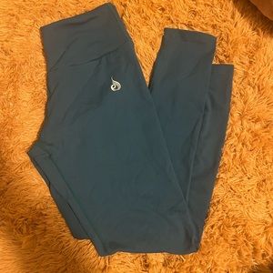 Ryderwear size medium scrunch butt leggings